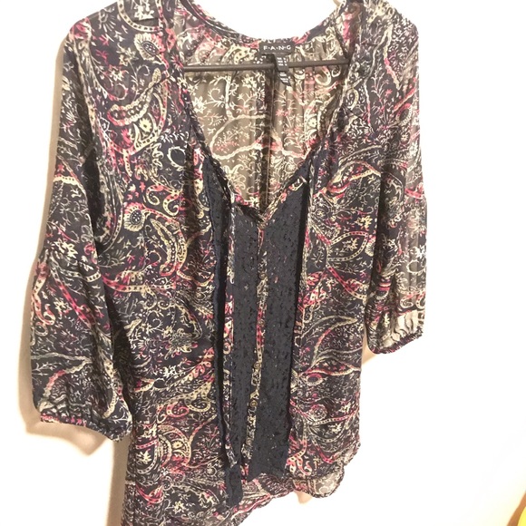 🌻FANG Semi Sheer Paisley V Neck Tunic - Picture 3 of 9